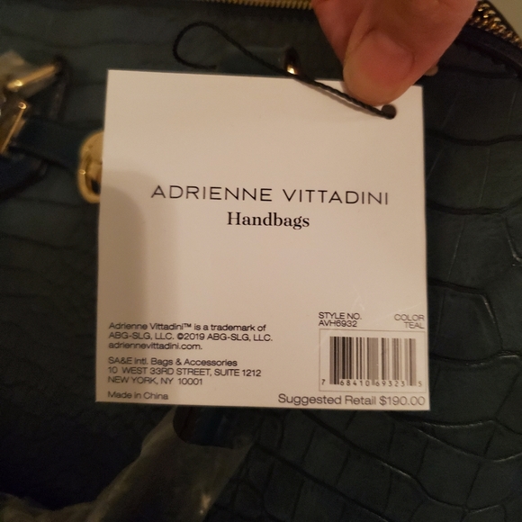 Large Dome Satchel Handbag NWT - Picture 5 of 8